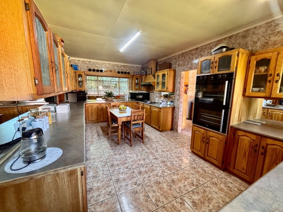 4 Bedroom Property for Sale in La Hoff North West